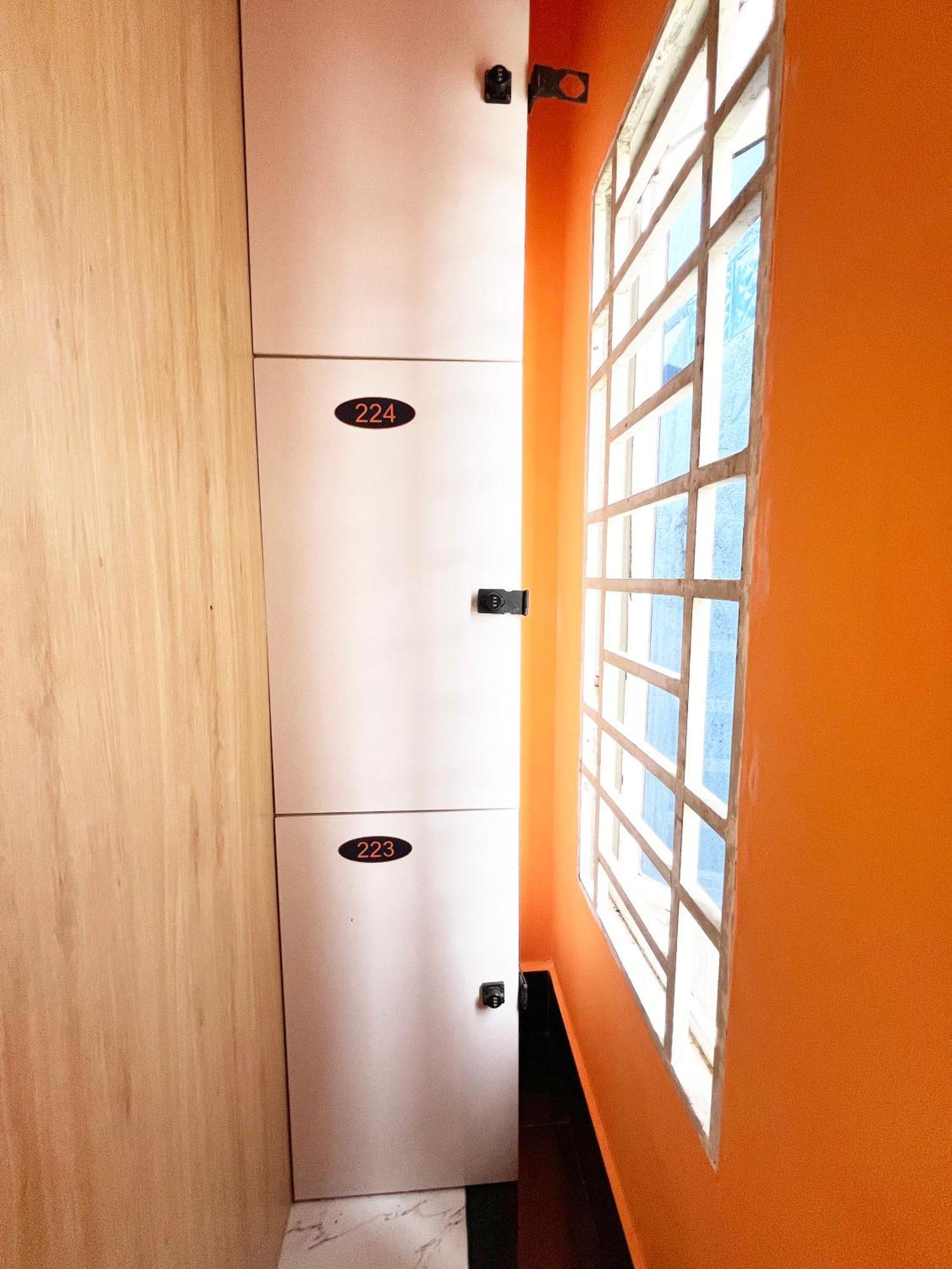 Tva Homestay - Tva Sleepbox - Tva Working Space Phnom Penh Extérieur photo