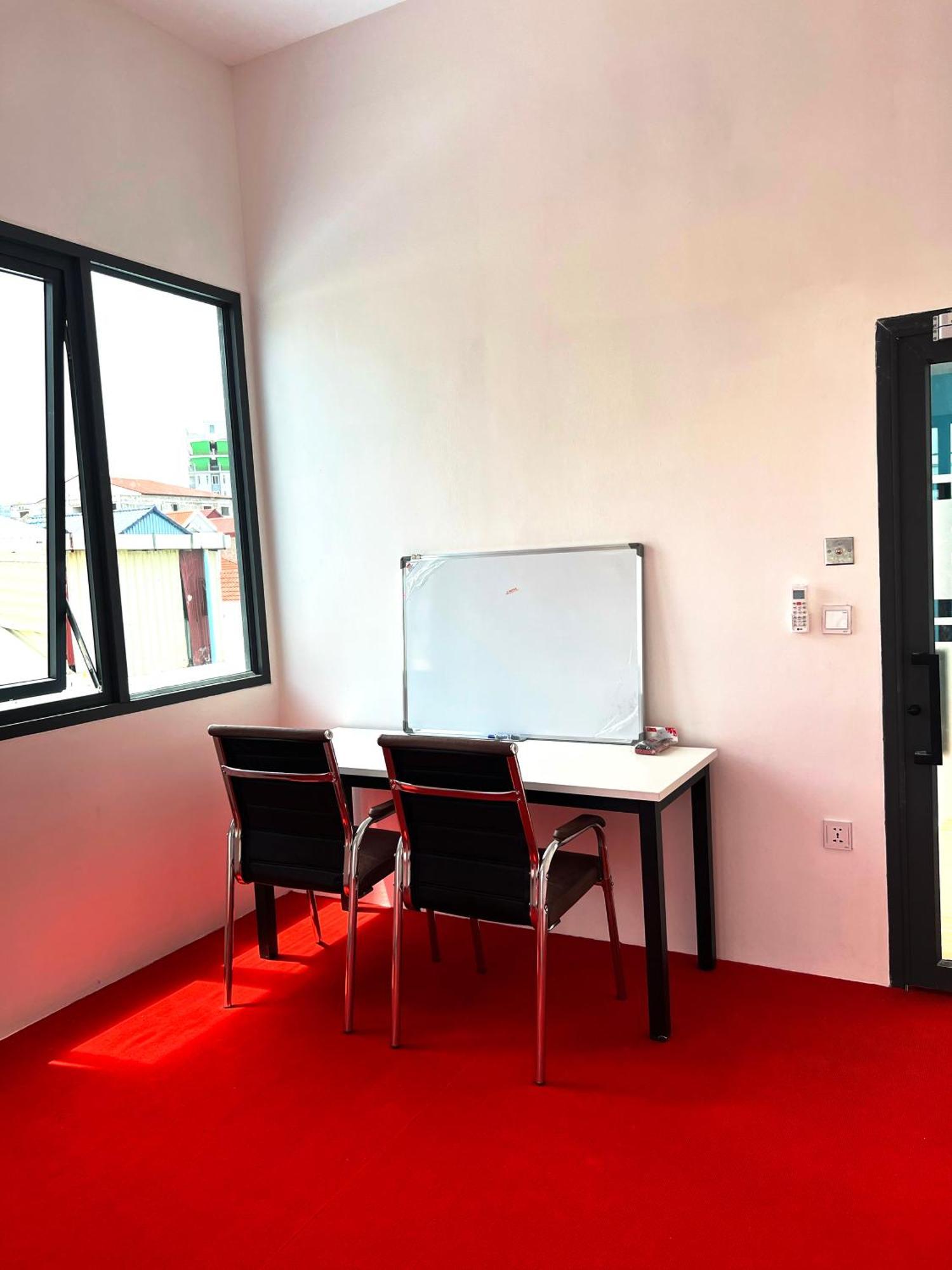 Tva Homestay - Tva Sleepbox - Tva Working Space Phnom Penh Extérieur photo
